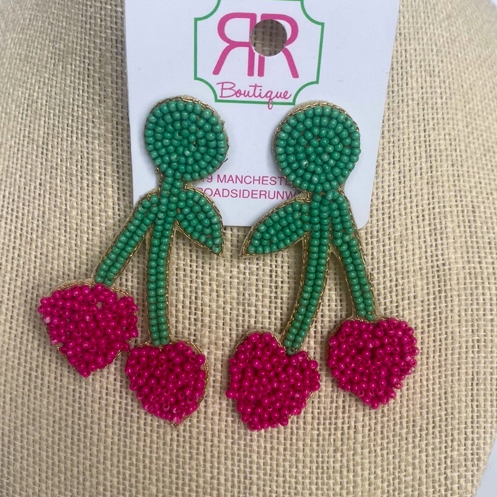 Fruit Cherry Heart Seed Beaded Pierced Earrings Pink Green Drop Dangle NEW
